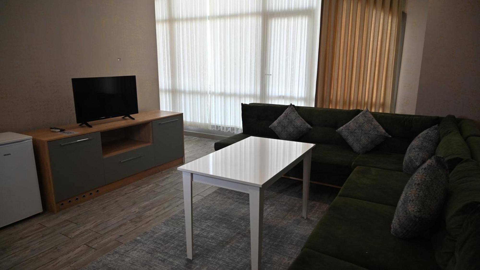Agora Suites Istanbul Exteriör bild