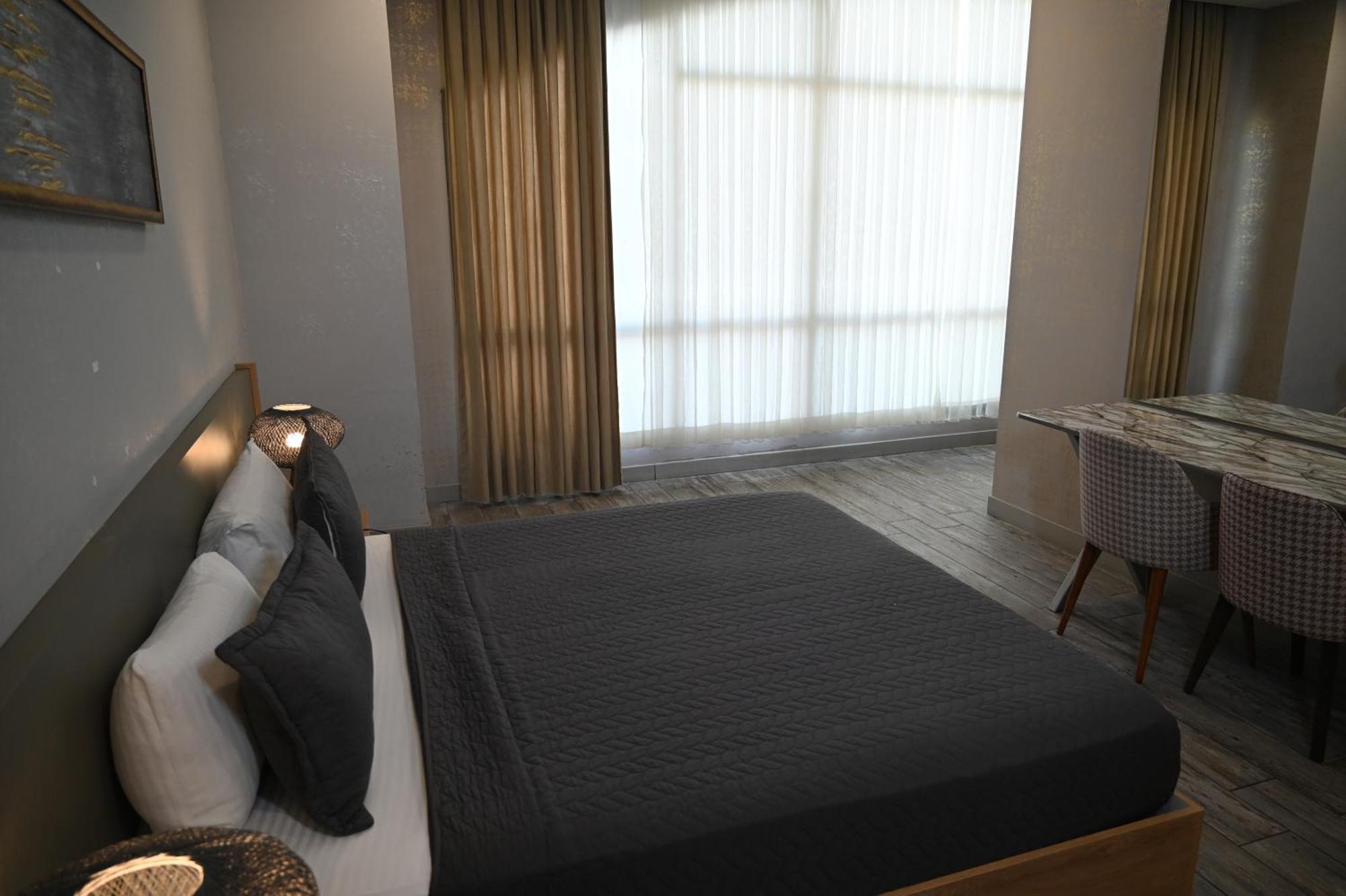 Agora Suites Istanbul Exteriör bild