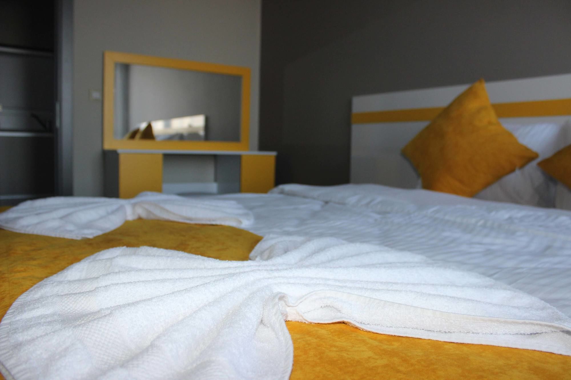 Agora Suites Istanbul Exteriör bild